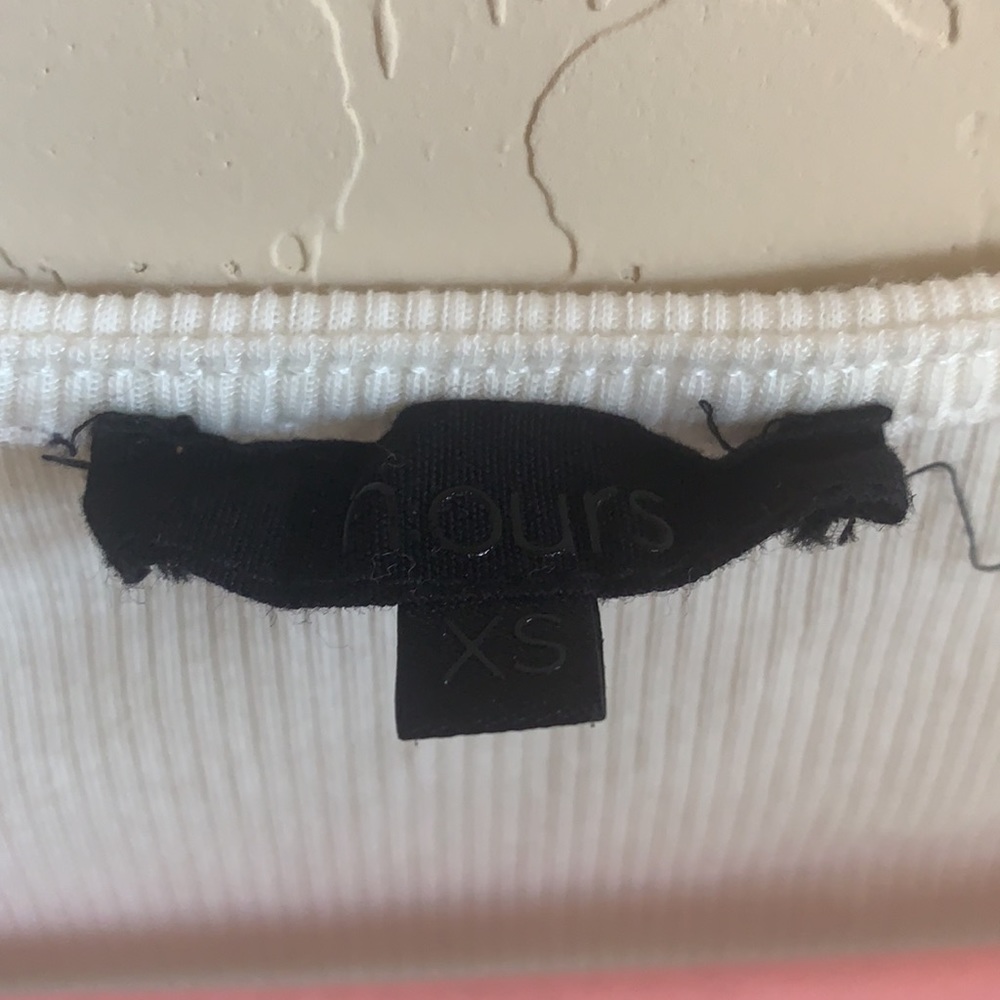 H:ours Tabitha Top - Picture 4 of 5